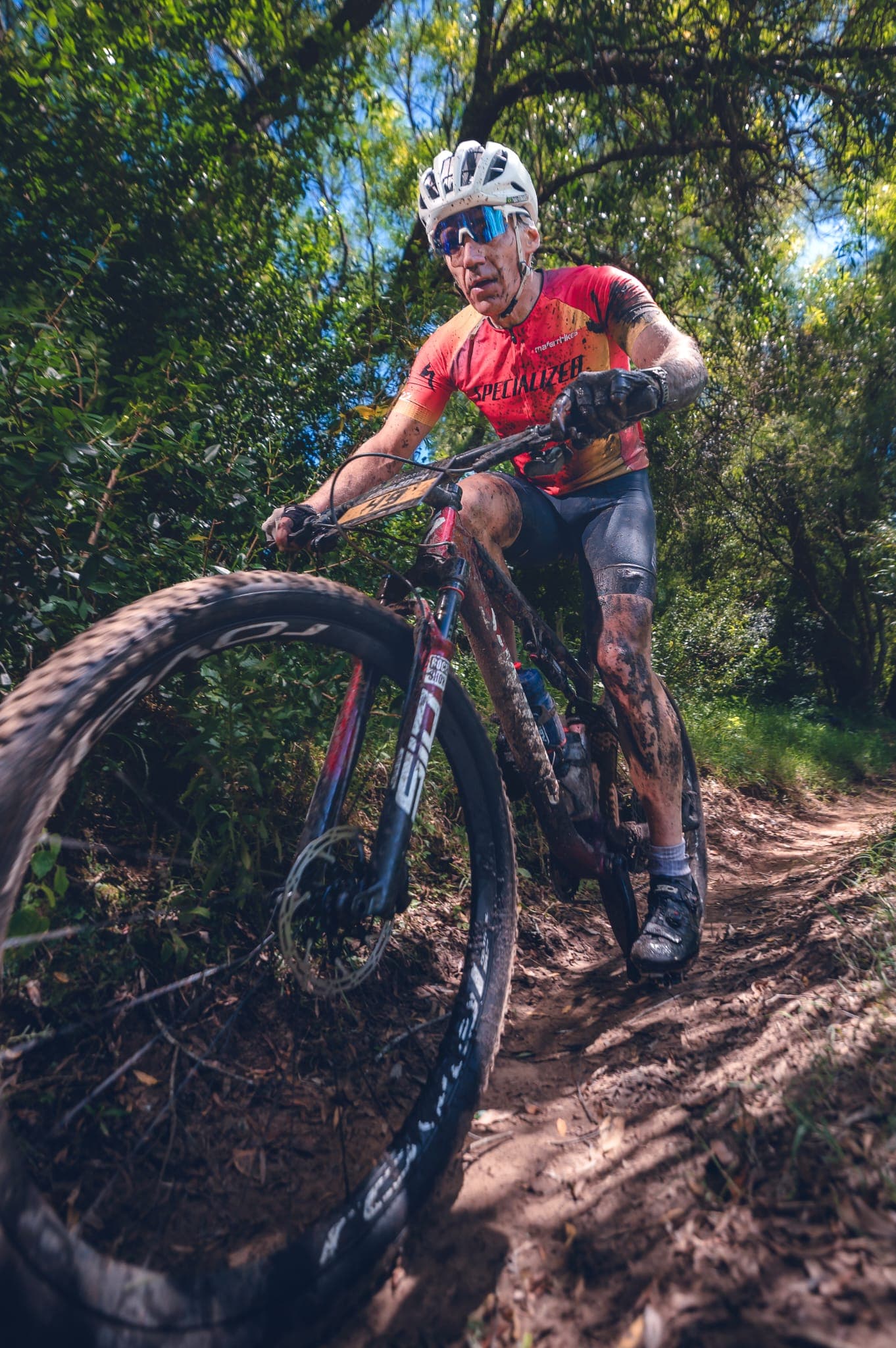 Ciclistas en el Valle del Lunarejo